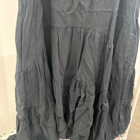 Black Sleeveless Maeve Dress - Picture 2 of 6